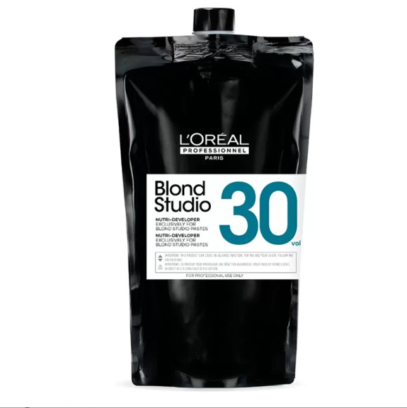 Нутри-проявитель Blond Studio Platinium 9% (30vol) L'oreal Professionnel, 1000 мл